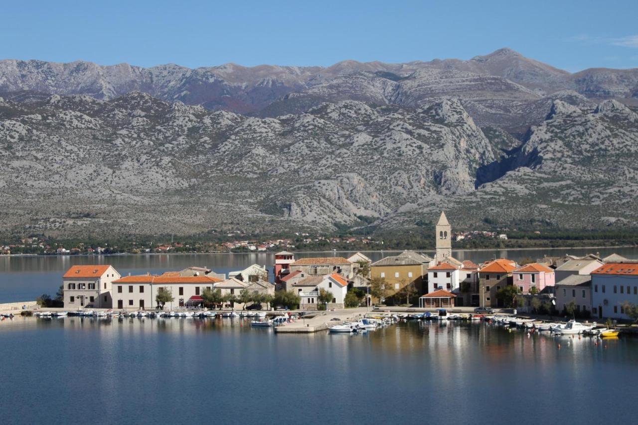 Apartments And Rooms By The Sea Vinjerac, Zadar - 3248 Exterior foto